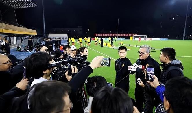 中国足球现场直播在线观看cctv