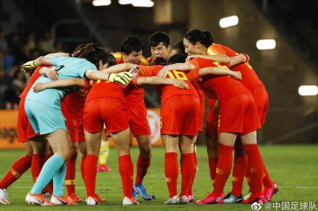 中国女足vs利物浦男足的相关图片