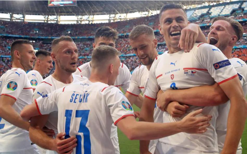 捷克vs波兰比赛直播的相关图片