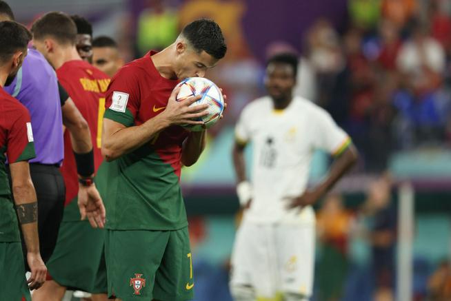 葡萄牙vs加纳推门将的相关图片